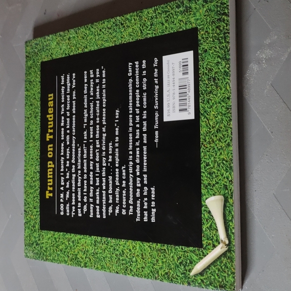 ✔️#Sad Trump book - Picture 2 of 5